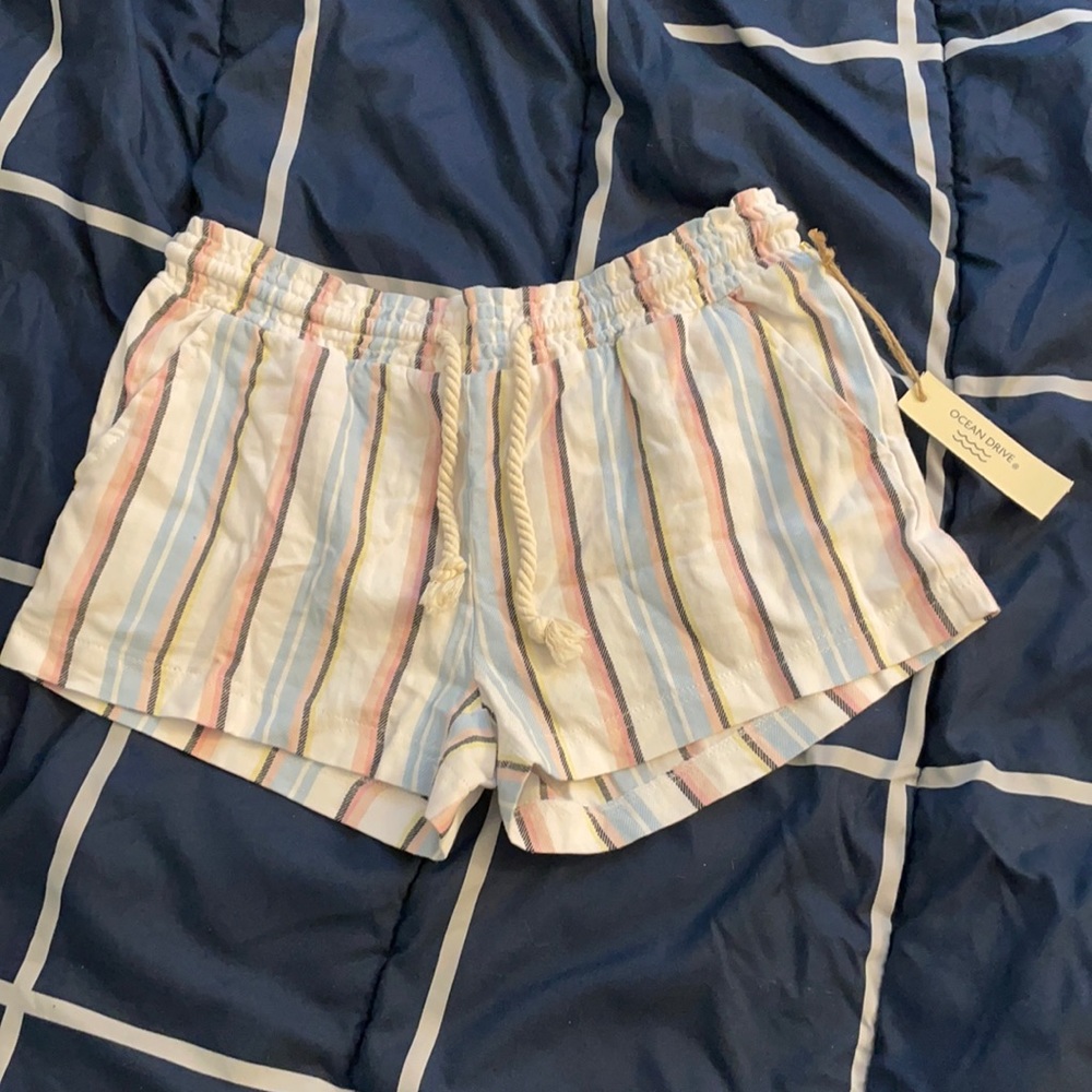 New Beach Shorts with Rope Belt Size Small Brand Ocean Drive